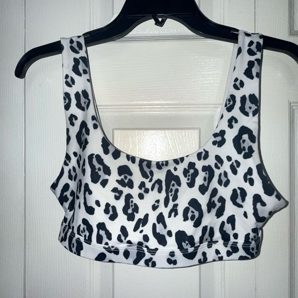 Fabletics set top and bottom